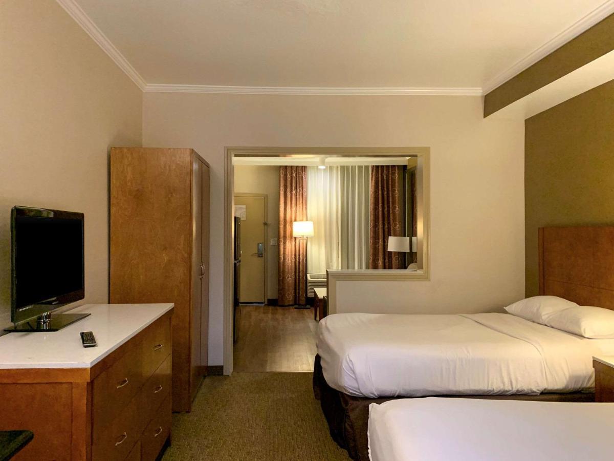 Mainstay Suites Orange County John Wayne Airport Santa Ana Bagian luar foto